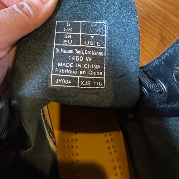 Dr. Martens The Original 1460 Black Smooth Leather Lace Up Durable Boots US 7 - Picture 9 of 10